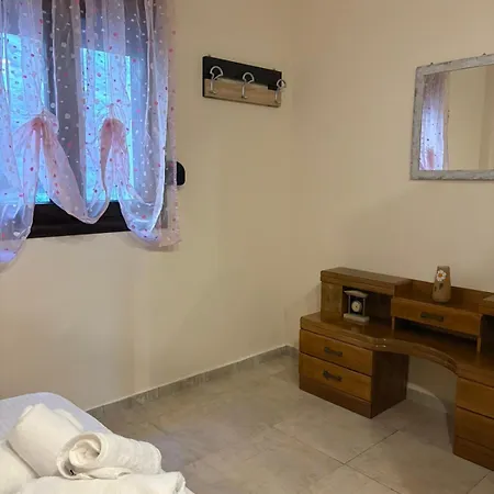 Castle Hill 1st Floor Daire Kavala