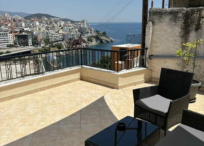 Castle Hill 1st Floor Apartamento Kavala