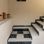 Апартаменты Castle Hill 1st Floor Кавала