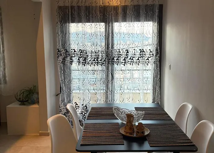 Castle Hill 1st Floor Apartamento *