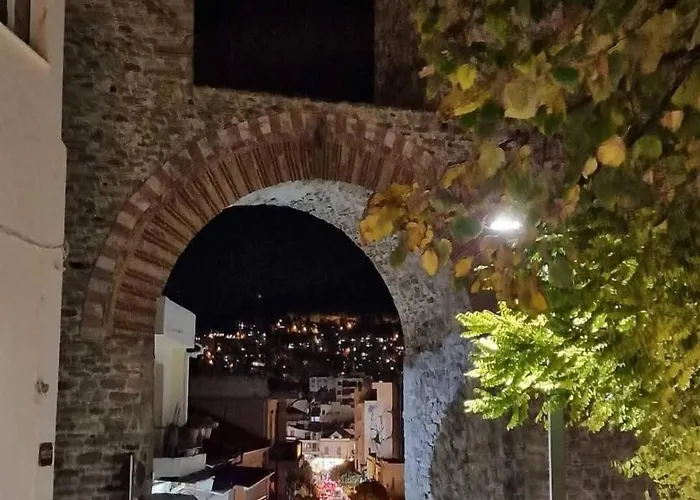 Castle Hill 1st Floor *